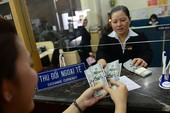 USD biến động: Kẻ cười, người khóc USD biến động: Kẻ cười, người khóc