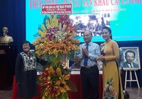 Đừng bắt giới trẻ cảm cải lương giống cha ông