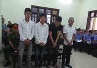 Chia nhau hơn 200 tháng tù vì chém rách mặt con nợ