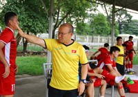 Myanmar mưa lớn, tuyển Việt Nam suýt hủy tập