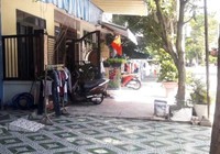 Người phụ nữ bất ngờ tẩm xăng tự thiêu giữa đường