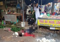 Cô gái bán đậu phụ bị bắn tử vong giữa chợ