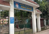 Cô giáo bị tố bắt học sinh lớp 6 tự tát nhau sưng mặt