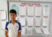 Nhặt được ví, học sinh gửi công an trả cho người bị mất