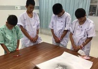 Đội bóng nhí Thái Lan sốc khi biết tin thợ lặn Kunan tử nạn