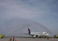 9 máy bay hạ cánh khẩn vì đe dọa có bom