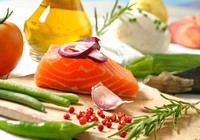 Phụ nữ tiêu thụ nhiều cá, dầu ô liu có thể giảm đột quỵ