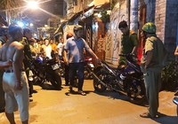 Clip: Hơn 50 cảnh sát vây bắt nghi can đâm hiệp sĩ trong đêm