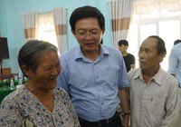 Sau đối thoại với dân, chủ tịch tỉnh xử cán bộ làm sai