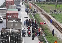 Vụ tai nạn làm 8 người chết: Tiếp tục xác minh tốc độ xe