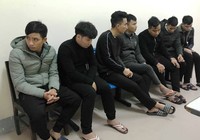 Bắt 7 kẻ lên Facebook, Zalo giới thiệu là 'người nhà lãnh đạo'