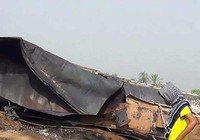 Nổ xe dầu ở Pakistan: Hơn 120 người chết