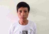 Chồng đánh vợ bằng cuốc, bị khởi tố