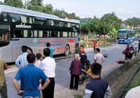 2 phụ nữ bị xe giường nằm tông tử vong