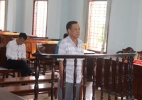 Đòi nợ giùm rồi chiếm luôn gần 1 tỉ đồng