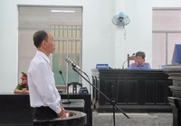 Cựu công an ‘ăn chặn’ kỳ nam của phu trầm kêu oan