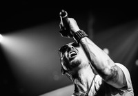 10 khoảnh khắc đáng nhớ của Chester Bennington