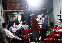 Truy tìm nghi can vụ thi thể phân hủy trong tủ