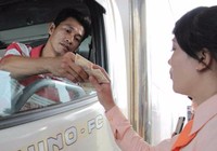 Trả phí BOT bằng tiền lẻ không phải là gây rối