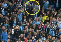 Ghi bàn cho Everton, cựu sao MU châm chọc fan Man City