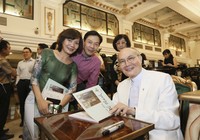 Nhạc sĩ Vũ Thành An kể bệnh tình của vợ trên sân khấu
