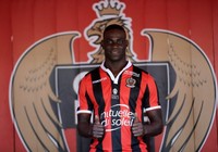Balotelli chấp nhận giảm lương để đá Champions League