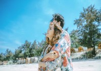 Ca sĩ Bao giờ lấy chồng rủ người yêu đi khắp thế gian