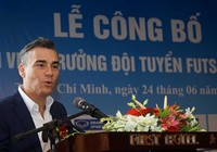 Kẻ chuyên phá trật tự nhàm chán