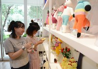 Ngạc nhiên đồ chơi 'độc, lạ' Việt bay sang Mỹ, Anh
