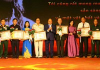 Thủ tướng: ‘Sống xứng đáng với những hy sinh…’