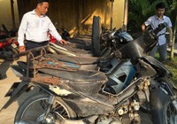 Xe chở thuốc lá lậu phóng bạt mạng, tông chết bé