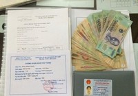 Nữ sinh nhập học đánh rơi 20 triệu, được CSGT trả lại