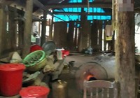 Đau lòng: Bé trai uống thuốc diệt cỏ vì bị mẹ đánh