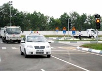 Trường hợp nào phải thi lại giấy phép lái xe?