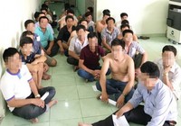 Bình Dương: Bắt 28 con bạc tại tiệc tân gia