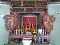 Kỳ lạ dân lập miếu thờ bà 'mụ vườn'