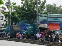 Khốn khổ với điểm trung chuyển rác