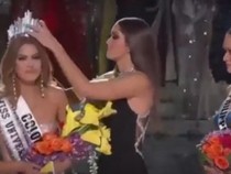 Xem lại khoảnh khắc trao nhầm vương miện Miss Universe 2015