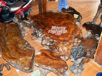 Săn báu vật gù hương trên núi Mào Gà
