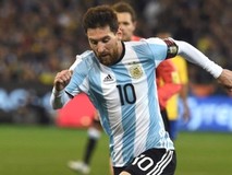 Messi lập hat-trick, Argentina giành vé dự World...