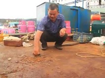 Cận cảnh tàu cá vỏ thép mới đóng đã...