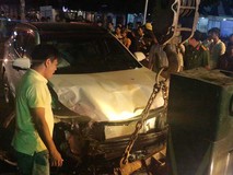 Nhân chứng kể lại vụ xe tông liên hoàn...