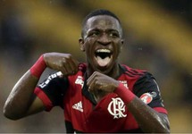 Real Madrid “thay máu” mạnh, Zola trở lại Chelsea