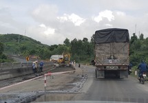 Chậm khắc phục hư hỏng quốc lộ 1 qua Phú Yên