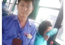Khen thưởng đột xuất nhân viên xe buýt tìm được bé gái đi lạc