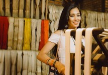 Món quà nhỏ đặc biệt Hoa hậu Tiểu Vy tặng bạn bè quốc tế