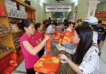 Làm gì để tránh mua phải bánh Trung thu không an toàn?