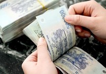 Thưởng Tết: Xóa mặc cảm ‘nơi đỉnh cao, nơi vực sâu’