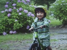 Thích thú nhìn các tay đua nhí 'lạng lách'