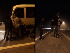 Clip: Nhóm thanh niên cầm dao chặn ô tô xin tiền